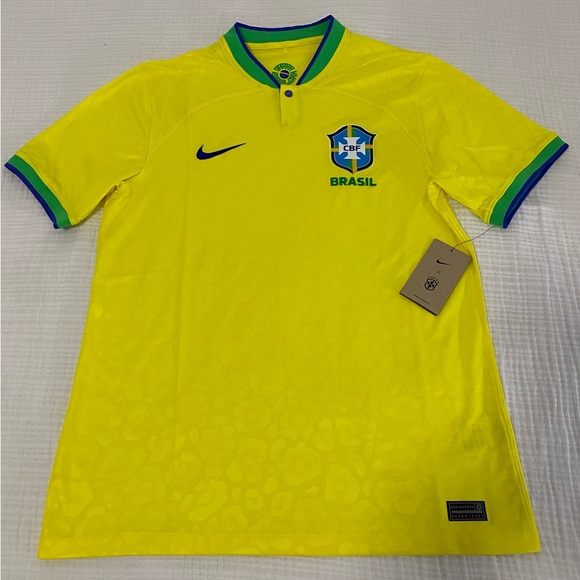 Nike Men's Yellow Brasil Soccer Shirt size M - Picture 1 of 7